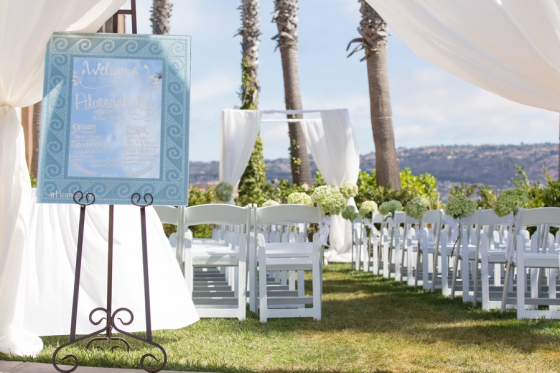 California-desination-beach-wedding-ceremony-setting